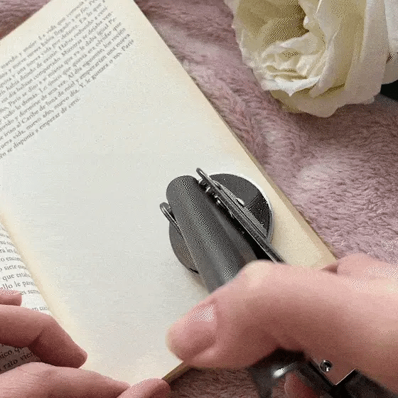 Embosseur de livres personnalisé